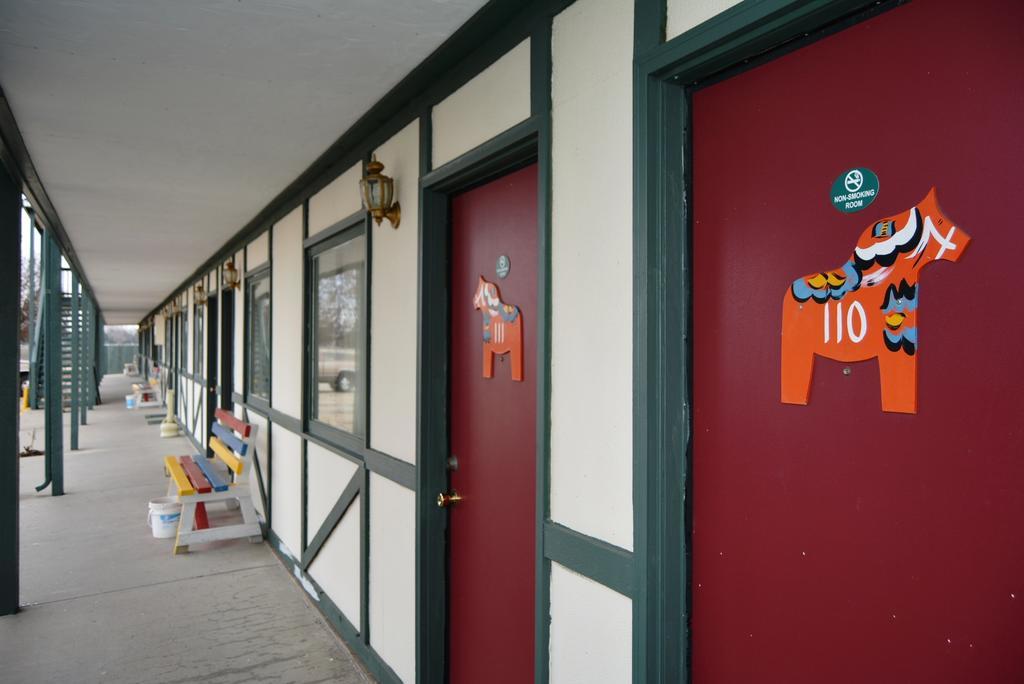 Viking Motel Lindsborg 外观 照片